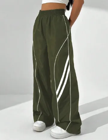 Pantaloni SHEIN, verde Verde