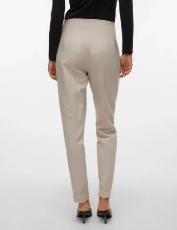 Pantaloni Vero Moda, bej Crem