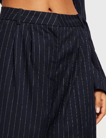 Pantaloni Vero Moda, bleumarin Albastru