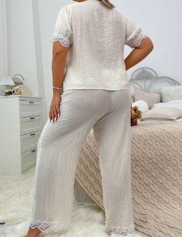 Pijama SHEIN CURVE, crem