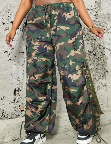 Pantaloni SHEIN CURVE, army Verde