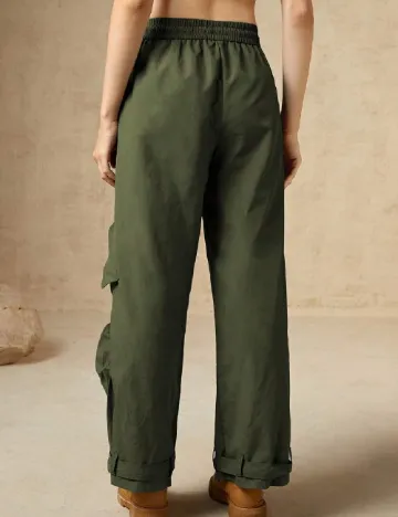 Pantaloni SHEIN, verde Verde