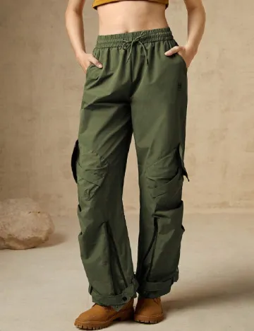 Pantaloni SHEIN, verde Verde