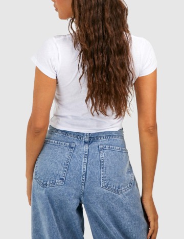 Top Boohoo, alb