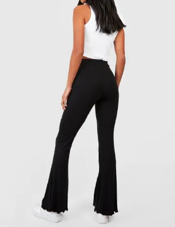 Pantaloni Boohoo, negru Negru