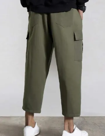 Pantaloni SHEIN, kaki Verde