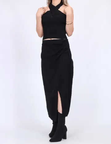 Fusta Only, negru