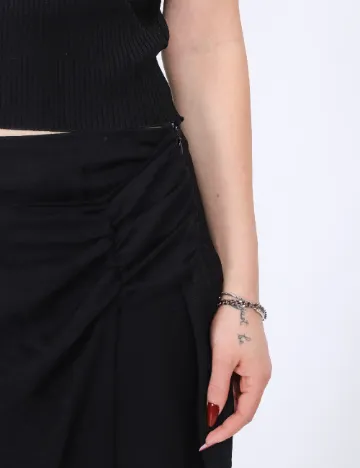 Fusta Only, negru