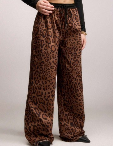 Pantaloni SHEIN, animal print