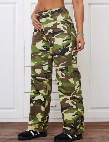 Pantaloni SHEIN, army Verde