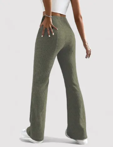 Pantaloni SHEIN, verde Verde