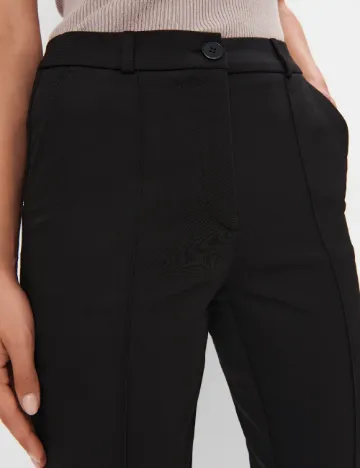 Pantaloni scurti Mohito, negru Negru