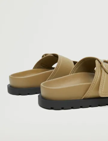 Slapi Mango, kaki