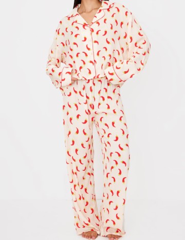 Pijama PRETTYLITTLETHING, crem