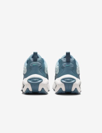 Adidasi Nike, turcoaz