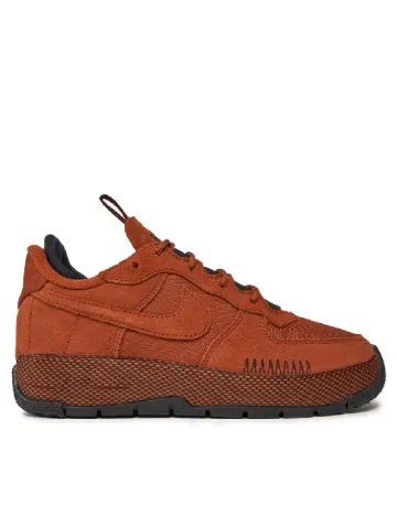 Adidasi Nike, caramiziu