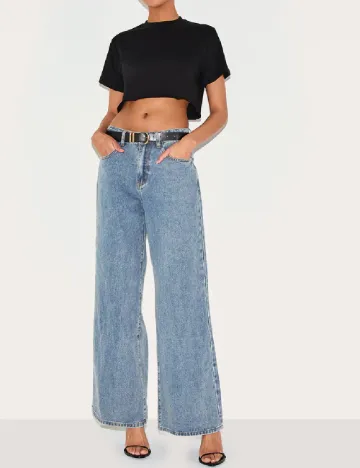 Top PRETTYLITTLETHING, negru Negru
