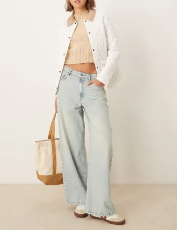 Jacheta Barbour, alb Alb
