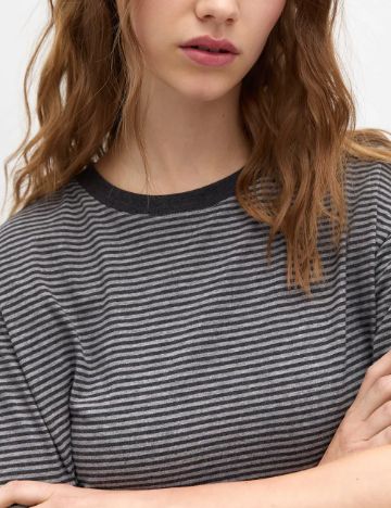 Tricou Pull&Bear, gri