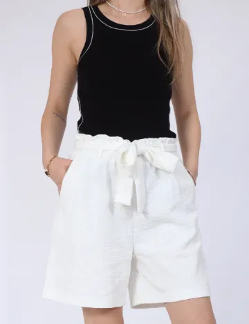 Pantaloni scurti Jacqueline de Yong, alb