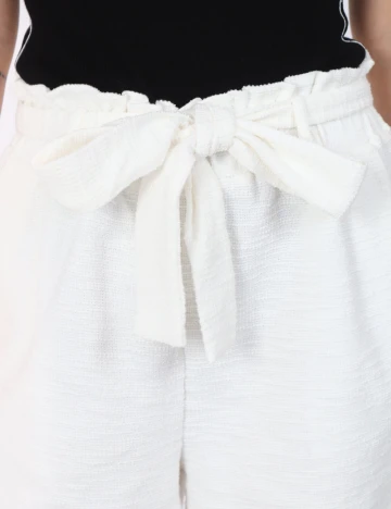 Pantaloni scurti Jacqueline de Yong, alb