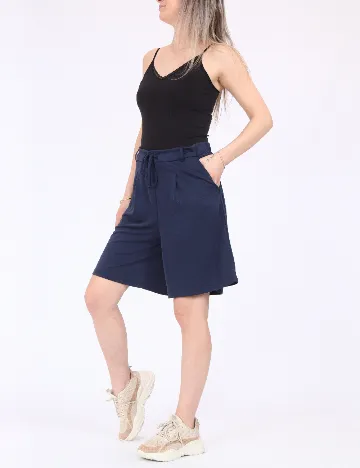 Pantaloni scurti Jacqueline de Yong, bleumarin
