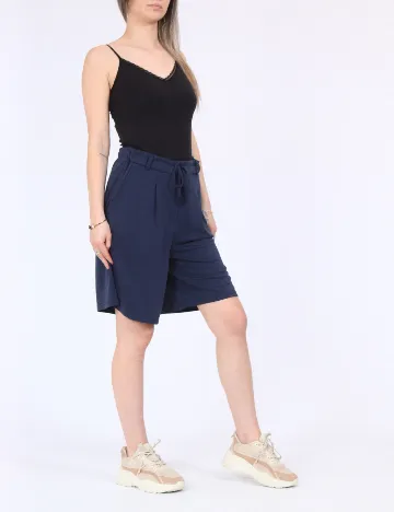 Pantaloni scurti Jacqueline de Yong, bleumarin