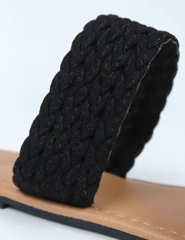Slapi Krush, negru