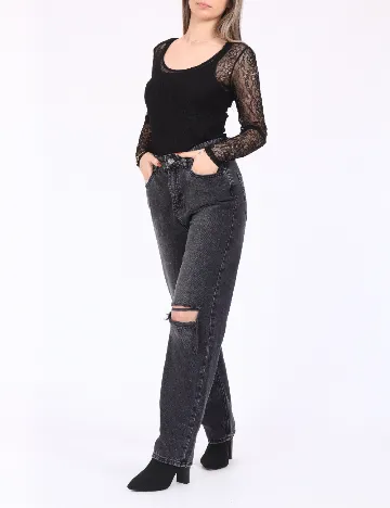 Body Only, negru