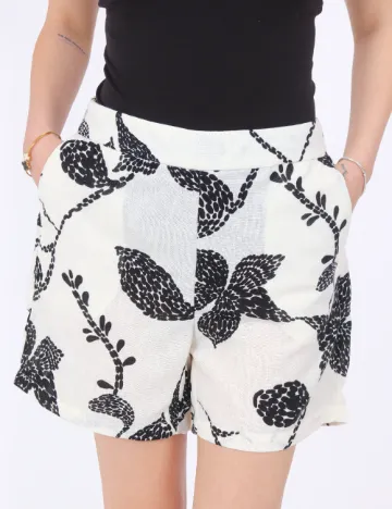 Pantaloni scurti Vero Moda, alb