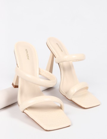Saboti PRETTYLITTLETHING, crem