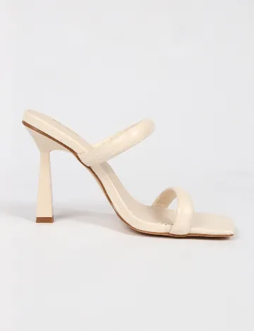 Saboti PRETTYLITTLETHING, crem