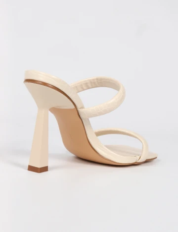 Saboti PRETTYLITTLETHING, crem