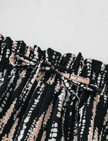 Pantaloni scurti SHEIN CURVE, negru