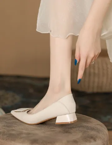 Pantofi SHEIN, crem
