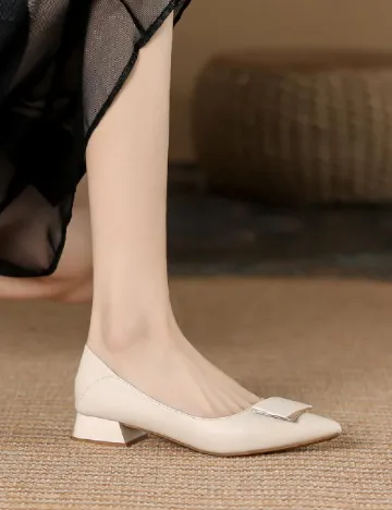 Pantofi SHEIN, crem