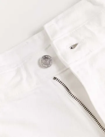 Pantaloni scurti Miss Selfridge, alb