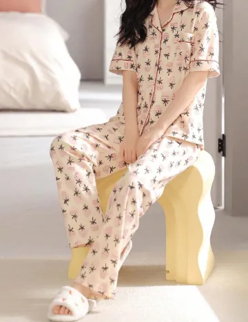 Pijama SHEIN, mix culori