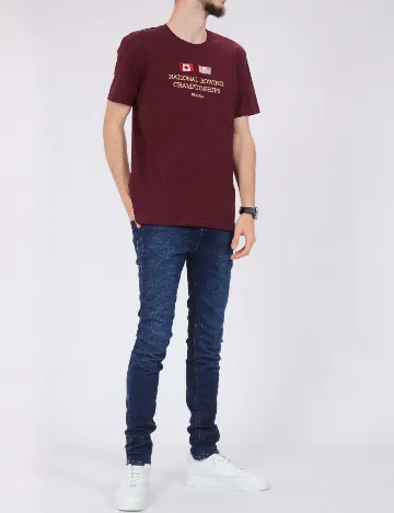 Tricou Reserved, visiniu