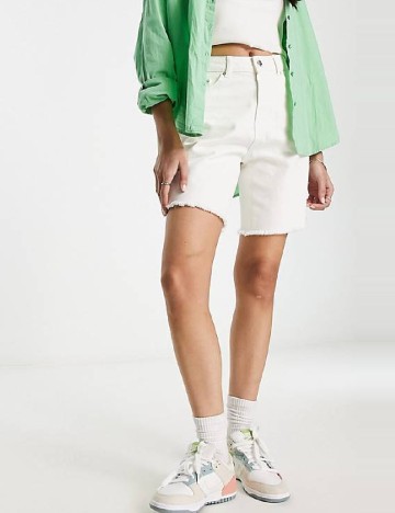 Pantaloni scurti Miss Selfridge, alb