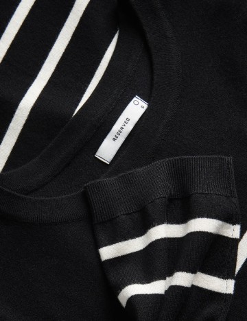 Tricou Reserved, negru/alb