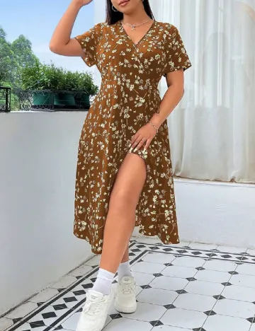 Rochie medie SHEIN CURVE, maro