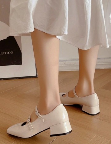 Pantofi SHEIN, crem