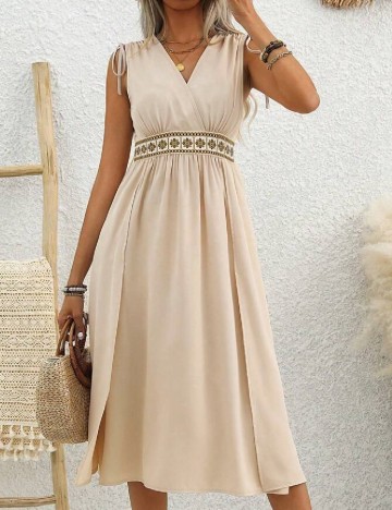 Rochie medie SHEIN, crem
