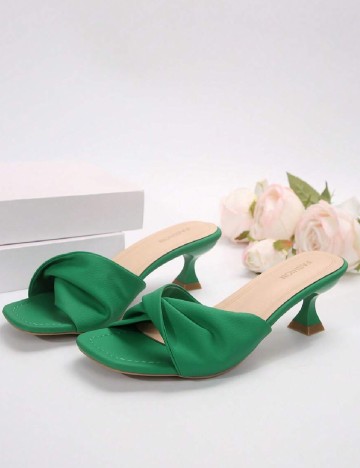 Saboti SHEIN, verde