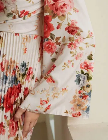 Rochie medie SHEIN, floral print