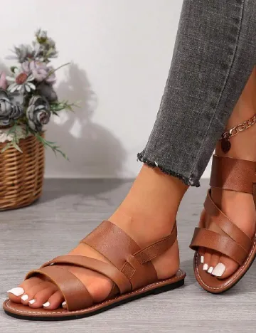Sandale SHEIN, maro