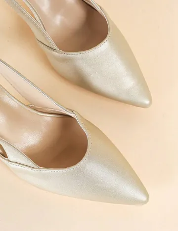 Pantofi SHEIN, bej