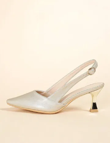 Pantofi SHEIN, bej