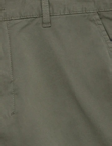 Pantaloni scurti Pull&Bear, kaki